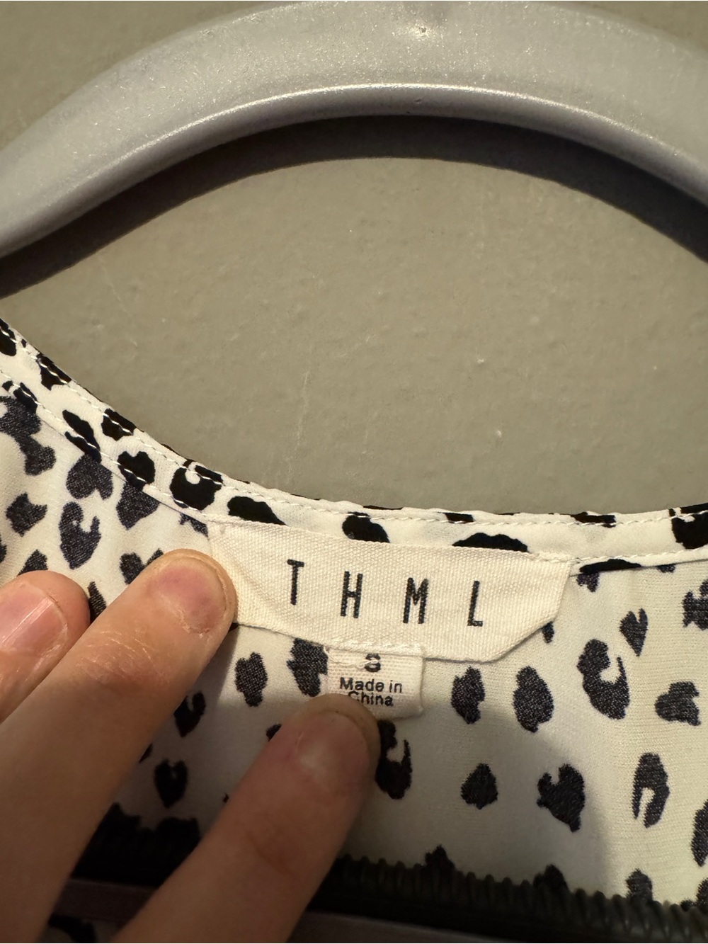 THML White Leopard Print V-Neck Blouse with Multicolor Embroidery - Picture 2 of 2